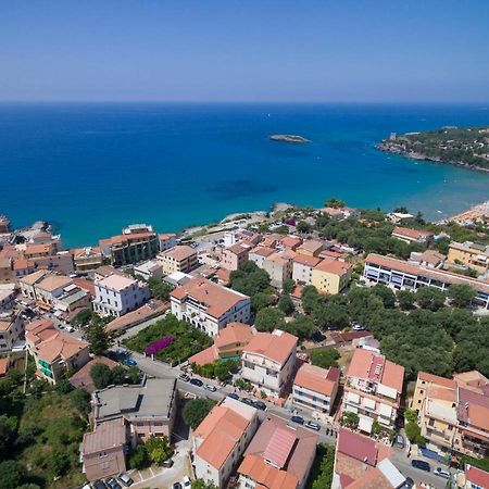 Delfino Hotel Marina di Camerota Kültér fotó