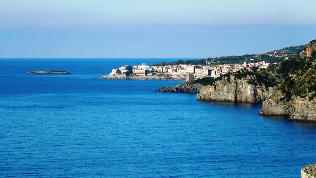 Delfino Hotel Marina di Camerota Kültér fotó