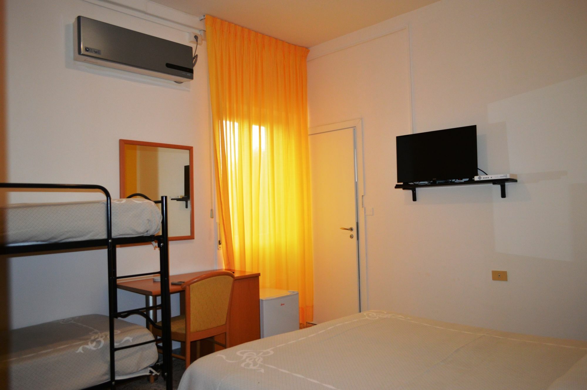 Delfino Hotel Marina di Camerota Kültér fotó